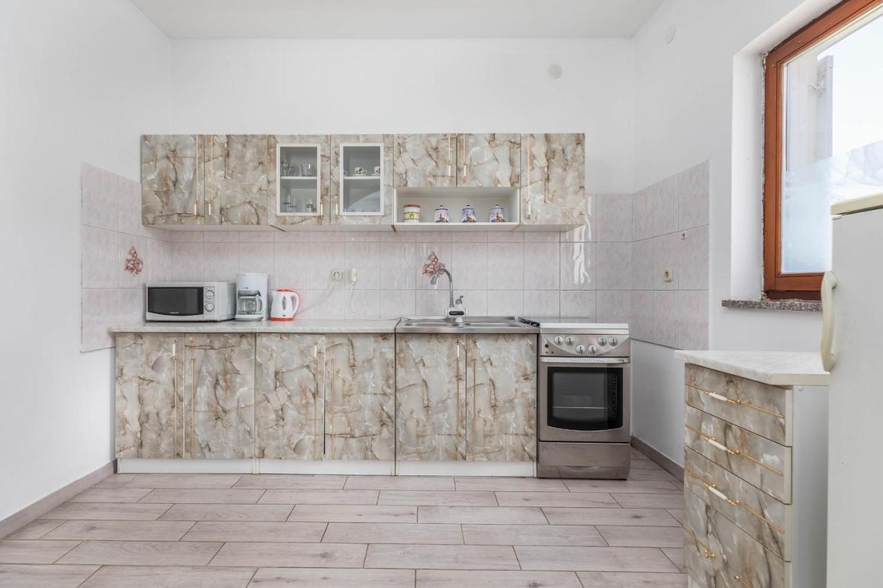 Apartman Mauro Pula Eksteriør billede
